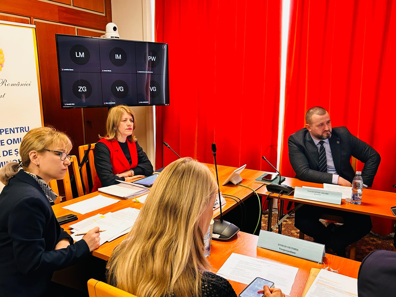 Senatul României va onora anual funcționarii publici parlamentari cu activitate exemplară