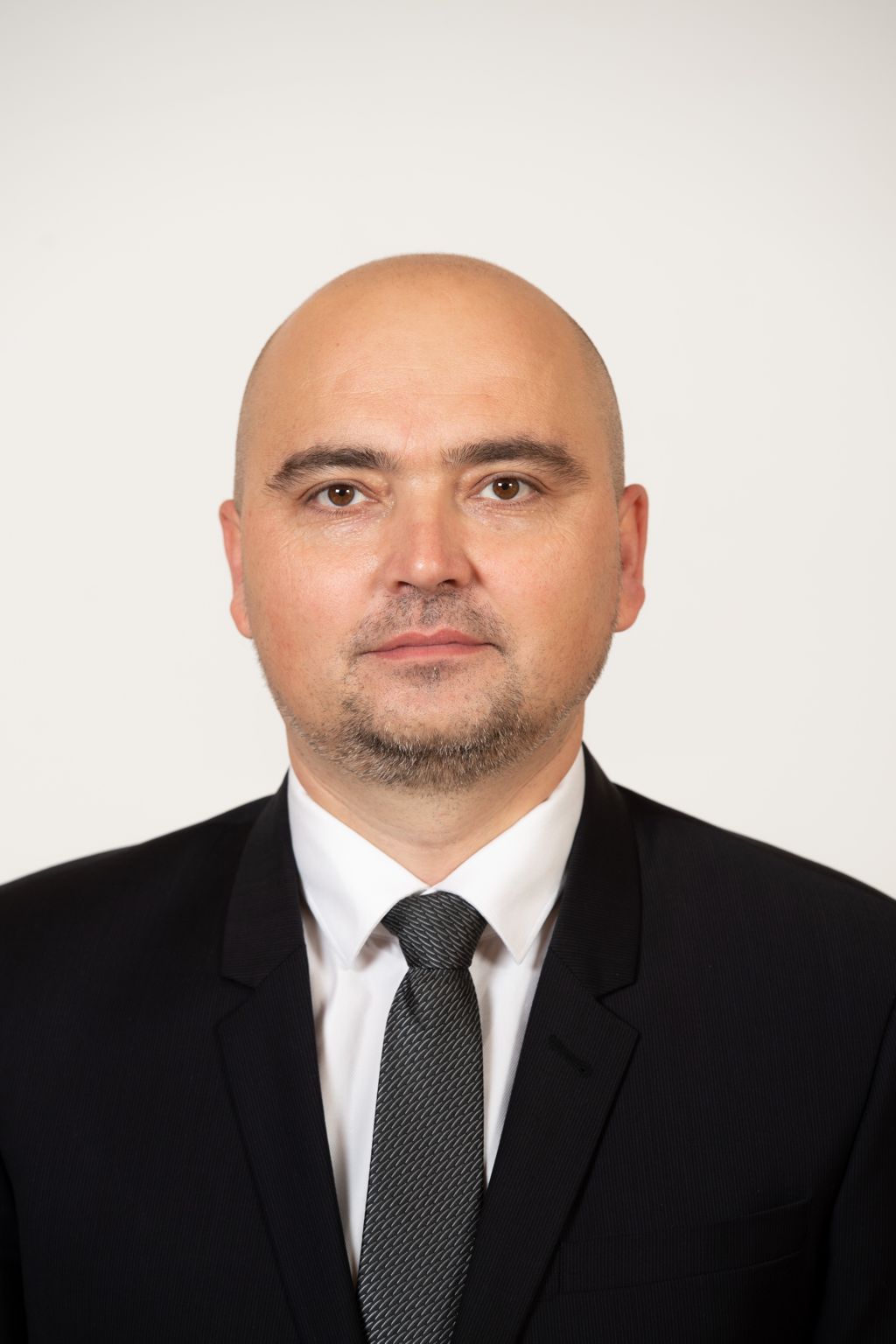 TÁNCZOS Barna